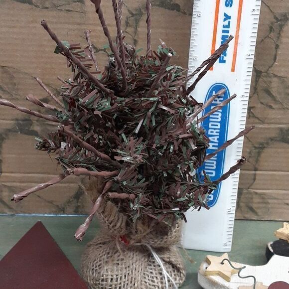 8 pc. Set of the "Spirit of Chrismas" wood ornaments and handmade star - Picture 15 of 15